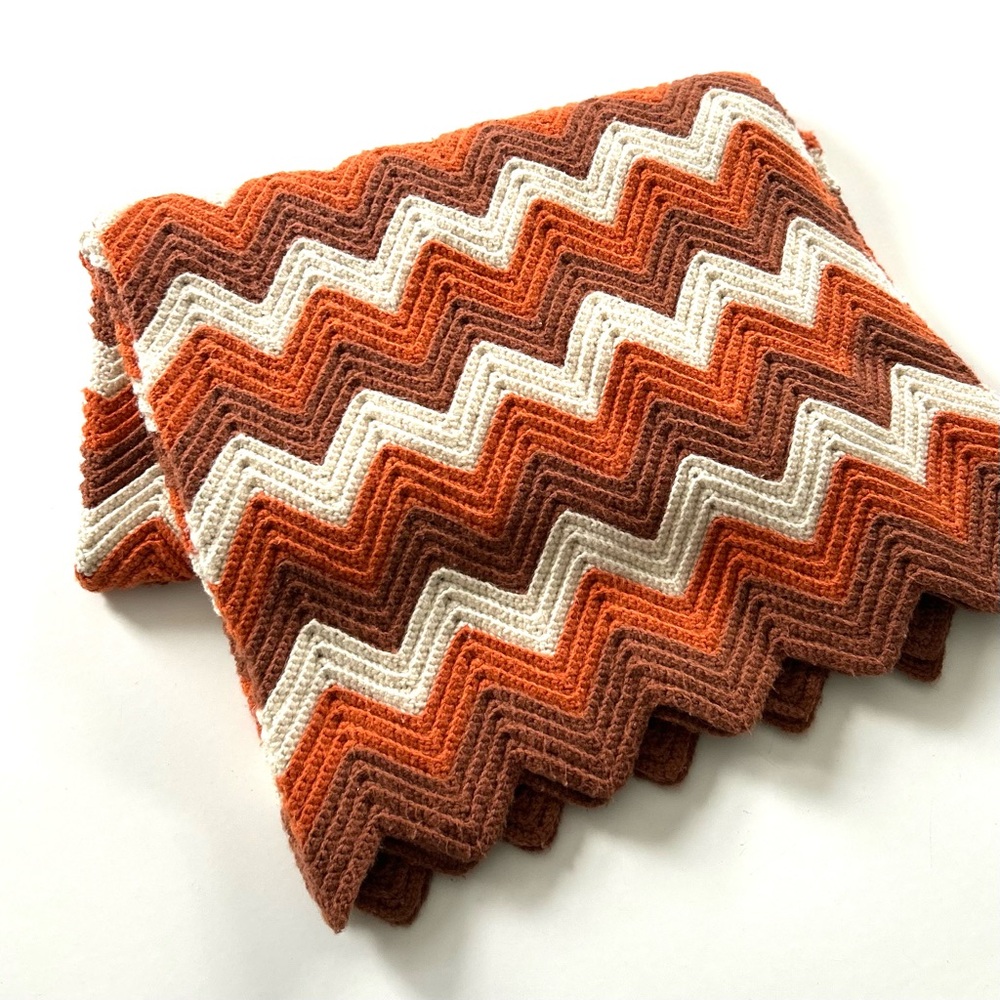 Retro Vintage Handmade Brown & Orange Herringbone Zig Zag Crochet Afghan Blanket